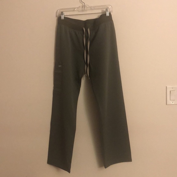 NWT- Cod NXT - Olive Scrub Set - Picture 4 of 6